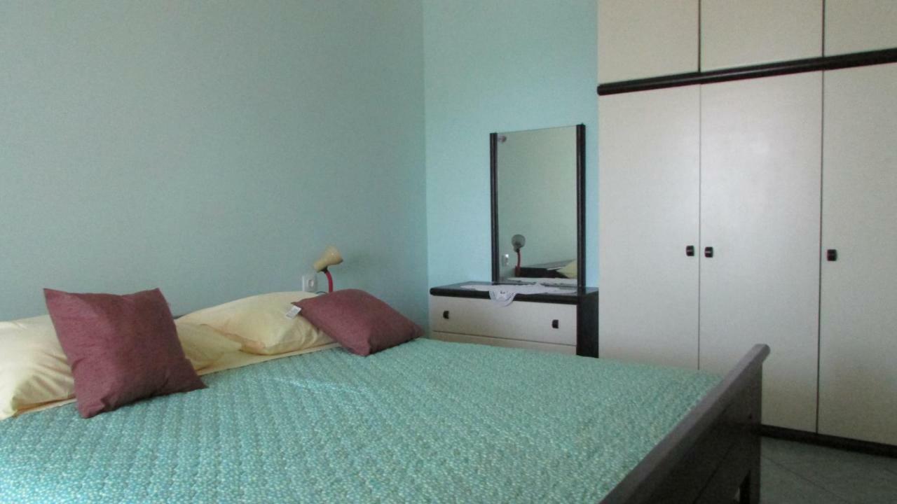 Apartmani Petunia Fazana Exterior photo